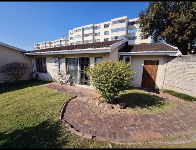 2 BEDROOM SIMPLEX SOLD IN PINETOWN CENTRAL